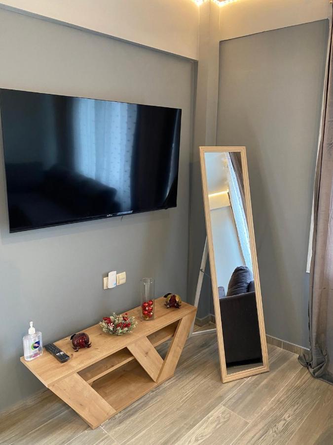 Alexandras Cozy Apartment อิโออันนินา ภายนอก รูปภาพ