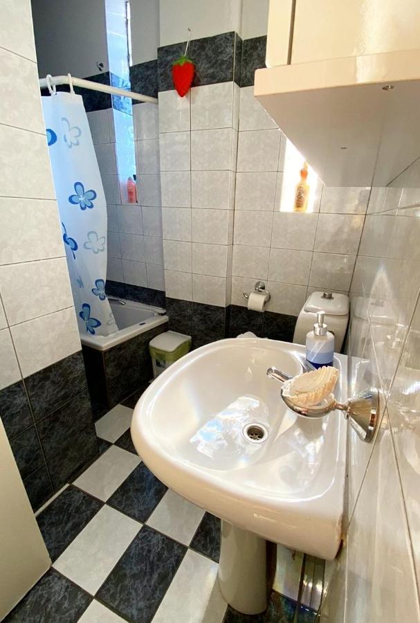 Alexandras Cozy Apartment อิโออันนินา ภายนอก รูปภาพ